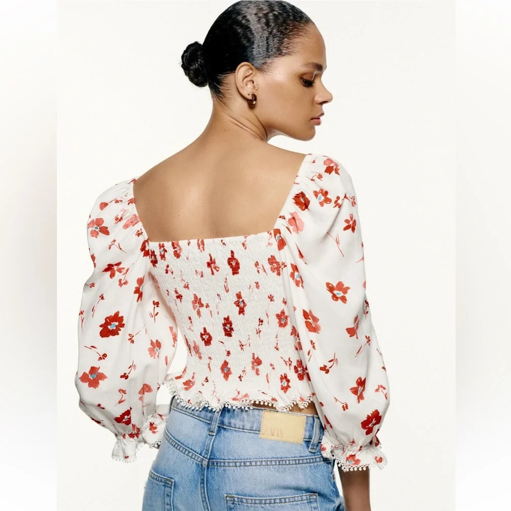 Zara Floral Blouse with Puff Sleeves Size Medium